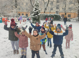 Pierwszy śnieg i pierwszy bałwan Lisków