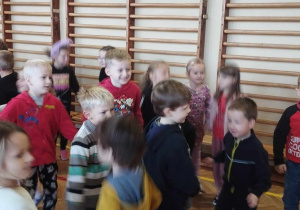 Taniec przy dziecięcych przebojach